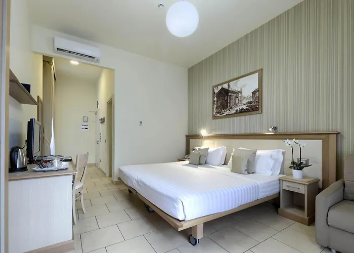 Hotel Domus Australia 4*